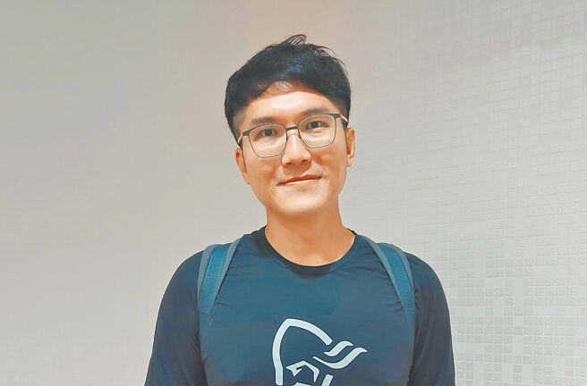 知名山岳作家「雪羊」指出，现行《登山活动管理自治条例》对登山毫无帮助，是「垃圾条例」。（张铠乙摄）