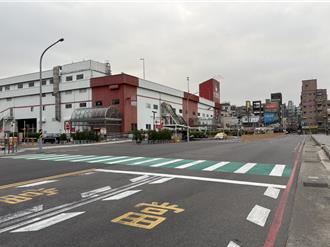 險象環生！竹市大雅路行人險遭撞飛 議員籲設行穿號誌