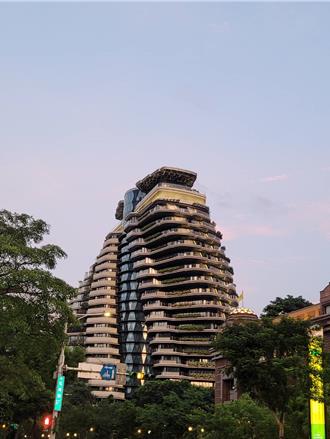 沈慶京遭收押「陶朱隱園」未繳息 中石化否認背書聯貸案