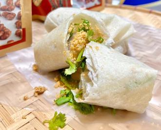 復古甜點熱  家樂福獨家聯名現做花生捲冰淇淋登場