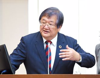 急診醫療告急 衛福部長喊「讓人民盡量不生病」 藍委轟爆