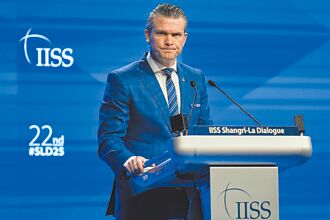 退將批美防長好戰 川普想法不同