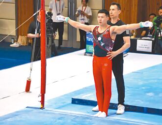 體操》唐嘉鴻單槓稱王 奪亞錦賽生涯首金