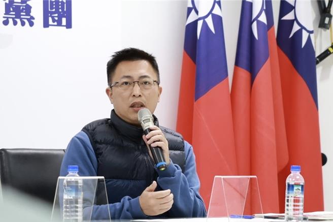 國民黨團書記長王威元表示，這就是民進黨把議場當作秀場的最佳鐵證。（黨團提供）