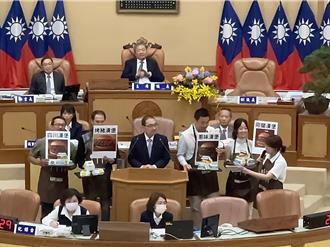 喜歡葱或川味？綠議員端「四款」漢堡暗指接棒人  侯友宜曝最愛