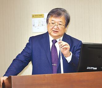 醫護荒愈演愈烈 邱泰源：健保投入40億 補助醫護