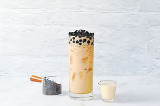 张员瑛喊爱喝 西瓜乌龙卖到翻