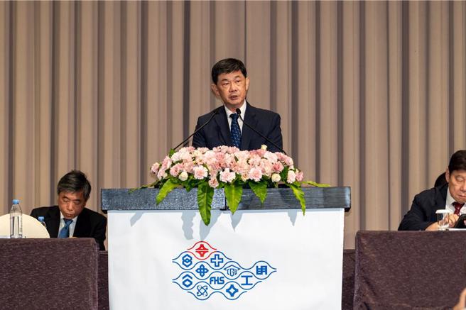 台塑董事長郭文筆指出，轉投資台塑勝高公司在麥寮新建12吋矽晶圓廠，預計今年可以完工投產。（台塑提供／王莫昀台北傳真)