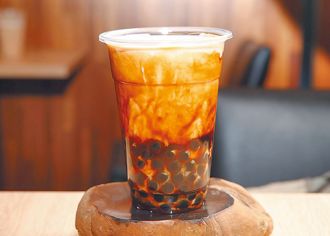 還原奶攻佔飲品市場 農業部召集業者推廣國產鮮奶