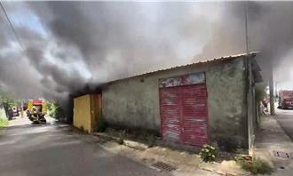 台南官田火警！陳水扁祖厝旁果園倉庫竄火煙