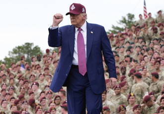 誰敢掃興！洛城暴亂中要生日大閱兵 川普撂重話警告了