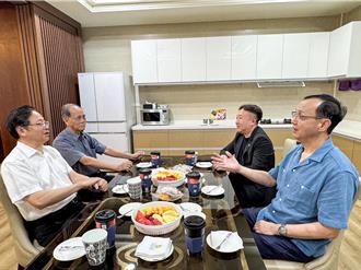 朱立倫愛國行動首站訪張善政   盼政績牌催出不同意票