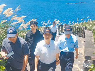 鑫豐輪半沉 攔油索阻汙 鈺洲啟航輪 9月前移除