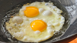 油煎太傷心 名醫推3健康吃蛋法：減少氧化膽固醇