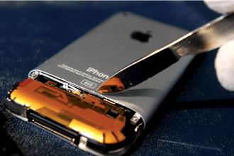 和碩綠電承諾不足 遭綠色和平點名 童子賢倡議核能引憂