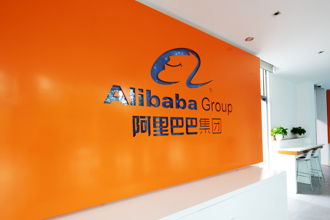 蔡崇信︰阿里巴巴工程師春節無休假 拚AI研發