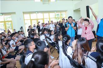 彌補近百年遺憾 大甲文昌國小禮堂啟用 迎來首屆畢業生