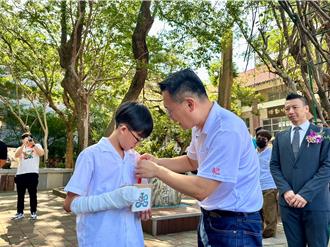 老校友蘇俊賓重返桃小畢典 睹1物憶櫻桃小丸子