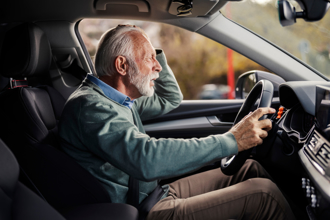 影》99歲老翁隧道逆行開3.7公里  對撞來車致中年駕駛重傷