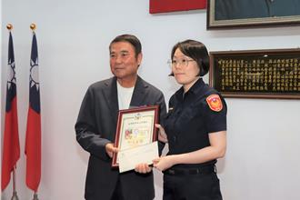 苗栗警察節表揚大會 縣長頒獎表揚57位績優員警與志工