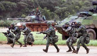 賴清德拋軍人優先升等商務艙 華航董座回應了