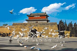 秦皇島 一窺山海間城市風貌