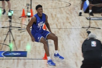 NBA》都是為了他！鵜鶘尋求向上交易換到榜眼或探花籤