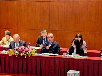 美国制造iPhone一定亏钱 广达林百里：不怕订单多