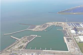 施工10年終開港 彰化漁港漁筏停泊區80泊位優先開放