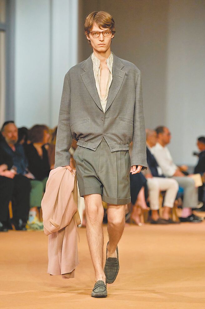 ZEGNA运用水洗、压皱技术，让服装呈现出自然的纹理。（ZEGNA提供）