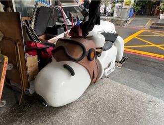 水電行改裝「史努比機車」上街趴趴走爆紅！警上門開罰