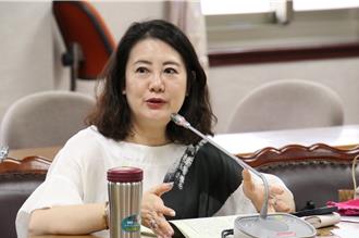 黃國昌喊話別阻廢監院  吳思瑤冷回：先整合藍白再論