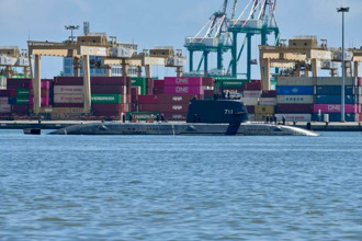 海測時間近了！直擊海鯤號首次高雄港內自主浮航  最新畫面曝光
