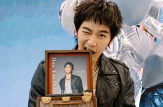 《棒棒堂》男星遭控長期跟騷！經紀人回應了：內容荒唐