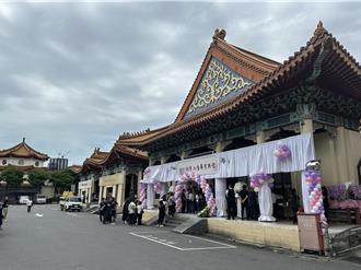 三峽車禍逝世國中生告別式 父親哽咽：盼來生再續父女緣