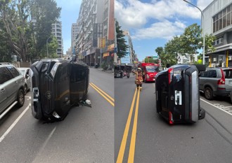碰！自撞路邊車輛後翻車　板橋62歲男子自行脫困
