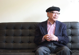 「我達達的馬蹄是美麗的錯誤」 詩人鄭愁予辭世 享耆壽91歲