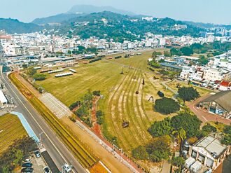高雄港站容積調配 保留哈瑪星
