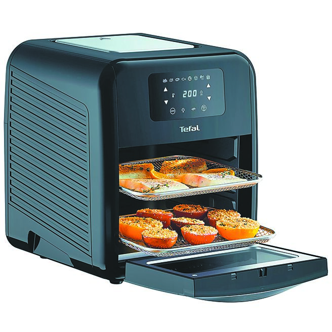 全电商Tefal特福11L多功能烧烤气炸烤箱，6月16日21:00以68元抢购，市价6990元。（全联提供）