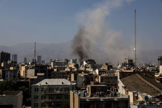 以軍發動最遠距打擊 襲2300公里外伊朗加油機