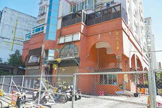 震後1年還未拆除馥邑京華 疑淪政治操弄