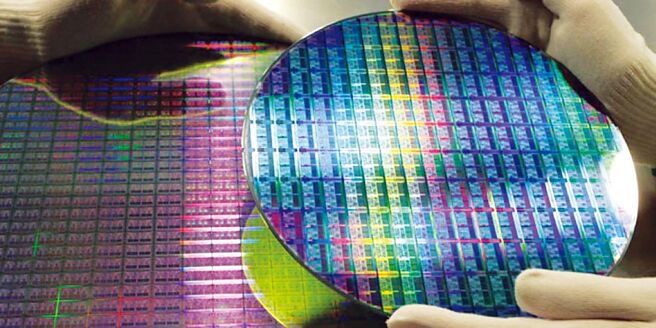 AI晶片出口动能成长快速，成为支撑主力，二外银乐看台湾经济。图／美联社