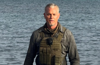 漸凍人男星「右半邊癱瘓」被女兒救上船 心碎場面全說了