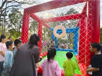 桃園兒玩館力推無人機足球體驗 打造親子共學新樂園