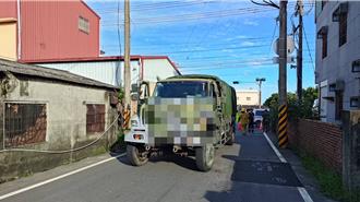 高雄軍卡右轉撞雙載老夫婦   夫死妻重傷   中士過失致死罪送辦