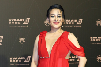 丈夫才燒傷送醫 金曲歌后吃「1物」突發高燒狂吐