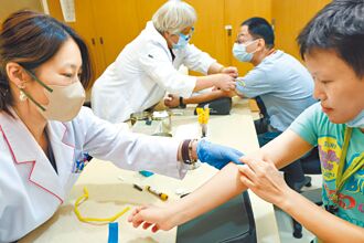 B、C肝篩檢免空腹 45到79歲一次免費