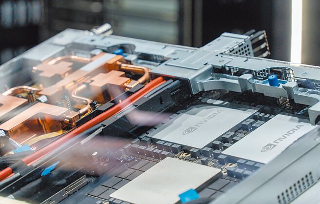 随着GB200预计下半年出货增温，推升硅光子（CPO）、机壳两大族群同步吸金。图／本报资料照片