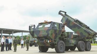 賴總統視導58砲指部 期強化聯戰體系