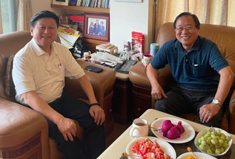 傅崐萁上門拜會  李來希喊話共體時艱：再給國民黨一次機會